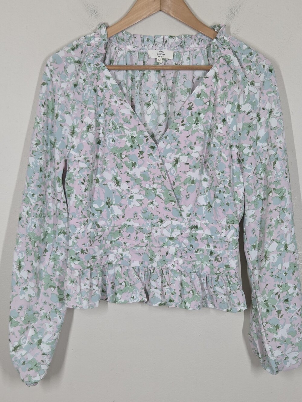 Entro Pink Green Floral Surplice Top Ruffles M Preppy Romantic Feminine Smocked